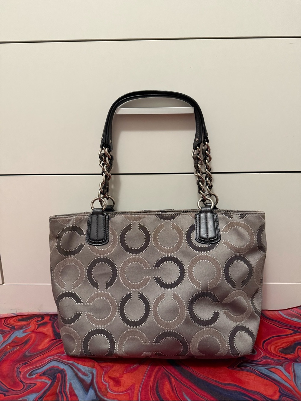 Vintage Y2K Coach Madison Op Art Sateen Chain Maggie Bag 🩶 - Picture 4 of 8